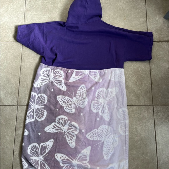 Cozy surf purple hombre butterfly poncho - Picture 4 of 10